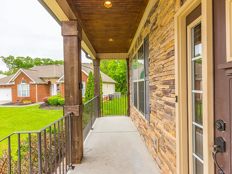 7388 Lazy Brook Ct — Photo 4