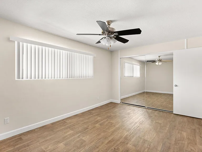 Waldorf Apartments- Riverside, CA — Photo 40
