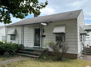 910 Keough Dr, Murphysboro, IL 62966