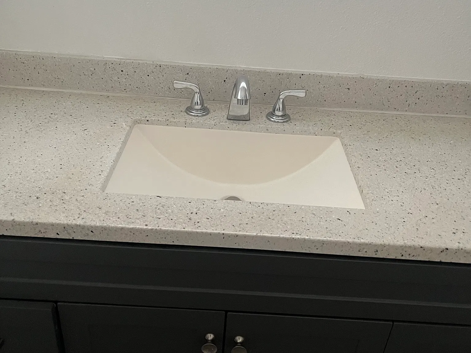 1 bed, 650 sqft, $1,700 — Photo 3