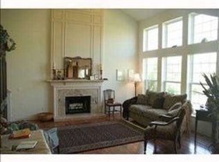 8139 Creek Bend Dr, Ypsilanti, MI 48197