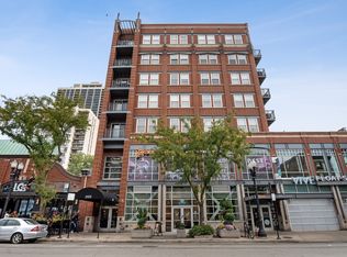 1515 N Wells St APT 8D, Chicago, IL 60610