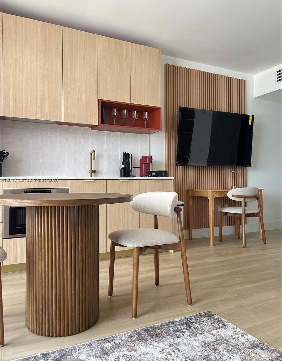 The Standard — Photo 2