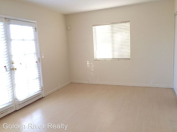 4th image of 9435 S Tenaya Way