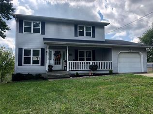 108 Timberlake Cir, Scott Depot, WV 25560