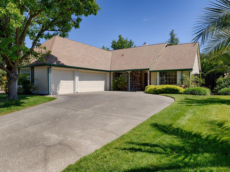 1st image of 1619 Misty Wood Dr