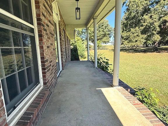 4th image of 2545 Silverstreet Rd