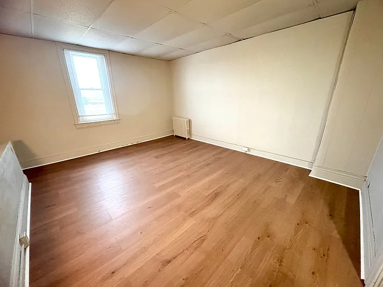 959 E Philadelphia St — Photo 14