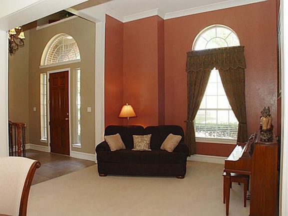 5th image of 3103 Meadow Wood Dr