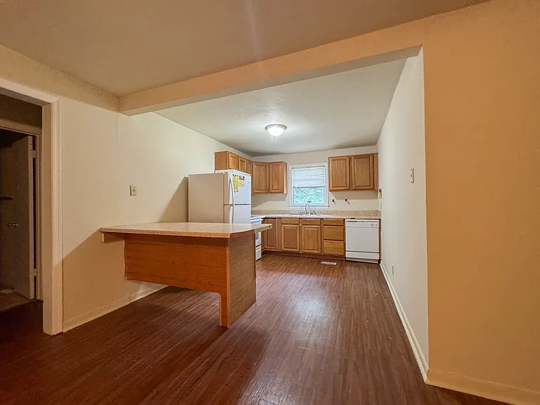 1502 Atkamire Dr — Photo 6