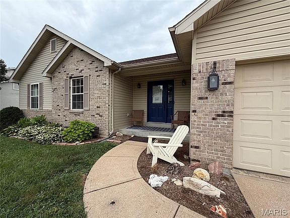 2nd image of 102 Winter Valley Dr