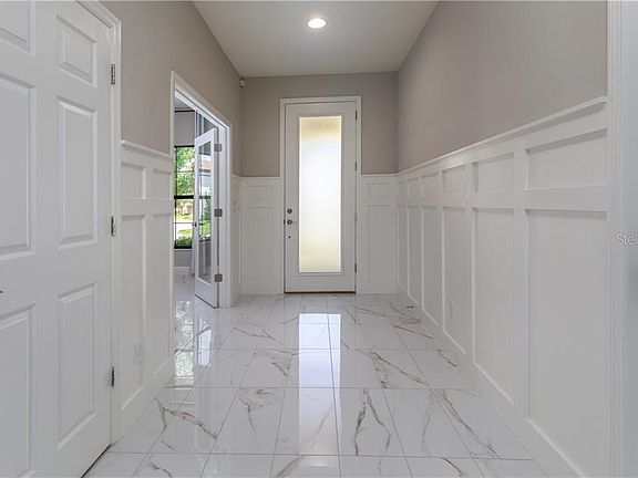 5th image of 12782 Munro Ln