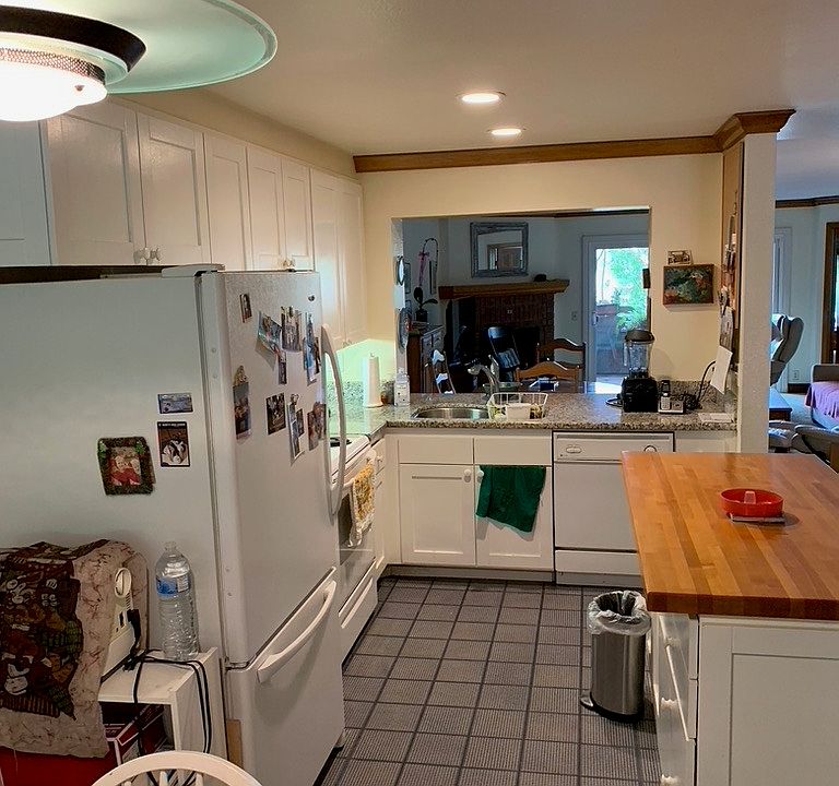 1st image of 8860 Villa La Jolla Dr #2