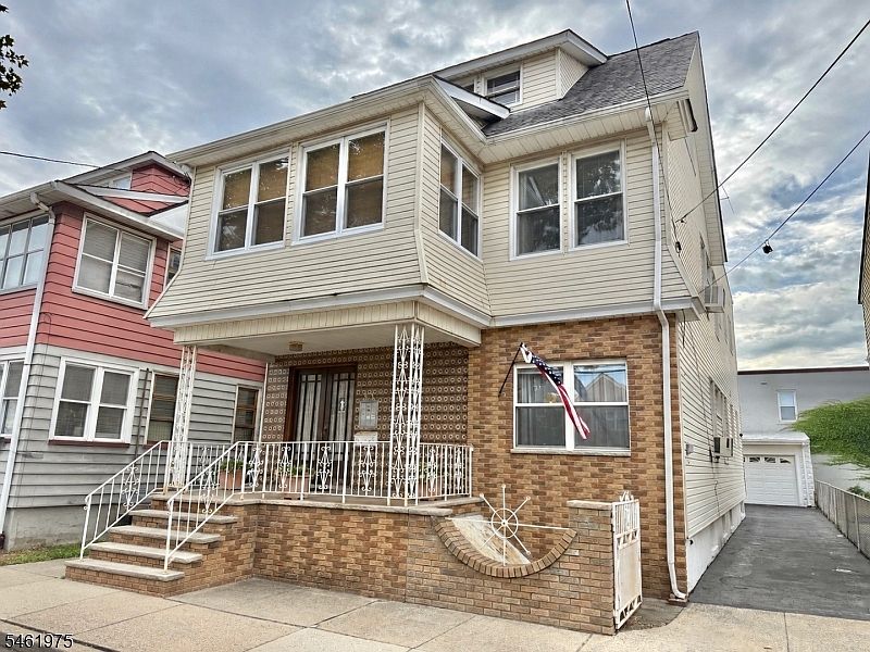 1st image of 53 Garrison St