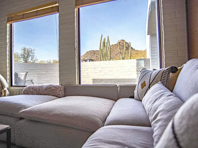 1525 E Las Palmaritas Dr — Photo 3
