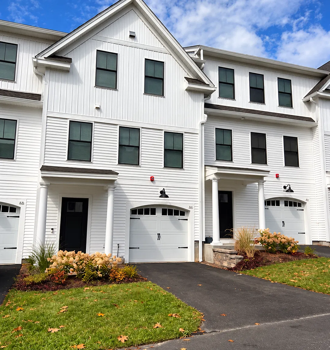 50 Northfield Drive Dover, NH — Photo 2