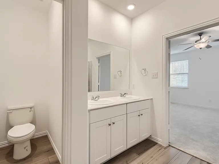 1205 Gladespring Ln — Photo 18