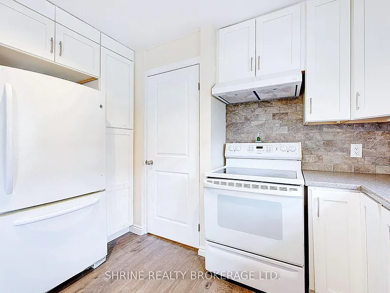 259 Sanders St — Photo 6