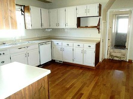 2nd image of 1475 Eliza St