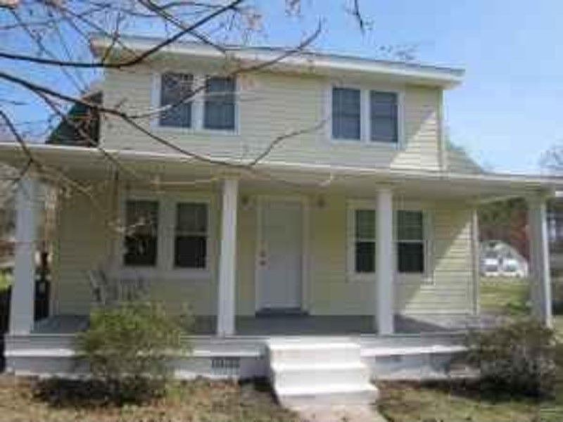 1st image of 210 Browns Ln