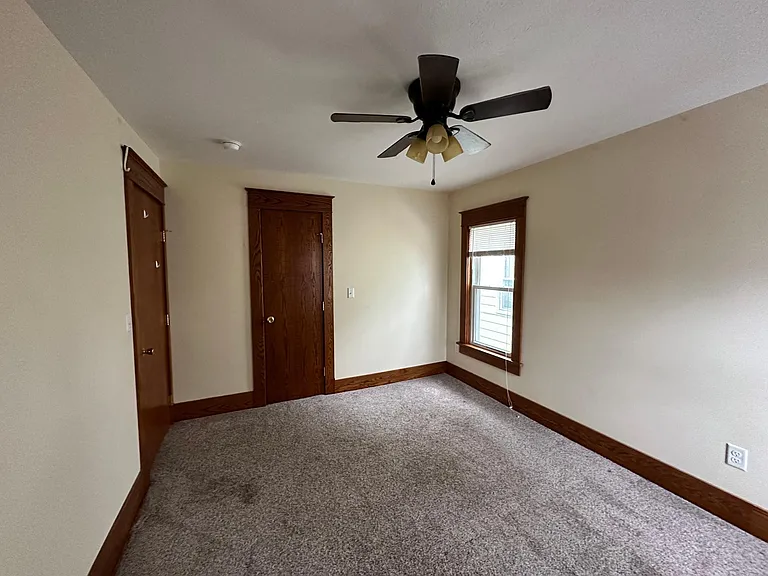 2619 Raspberry St — Photo 7
