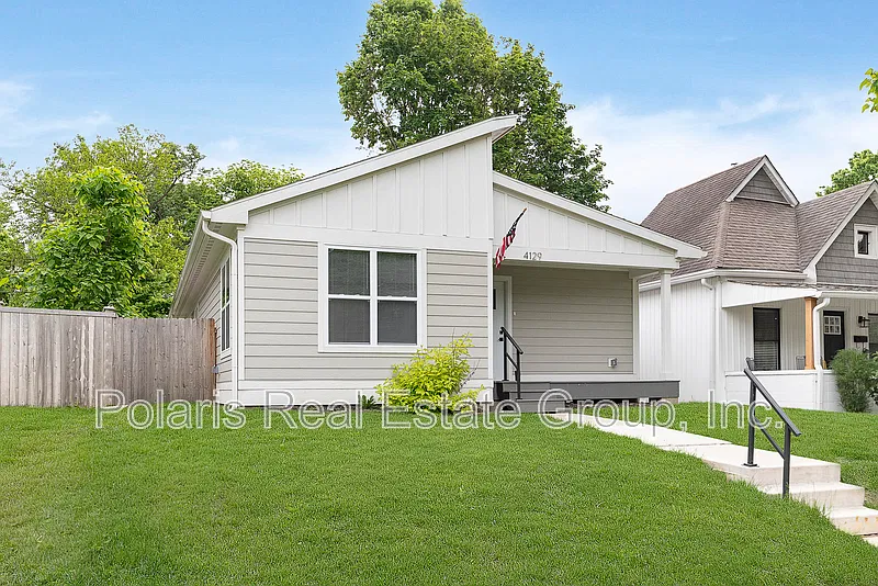 3 bed, 2.0 bath, $1,495 — Photo 3