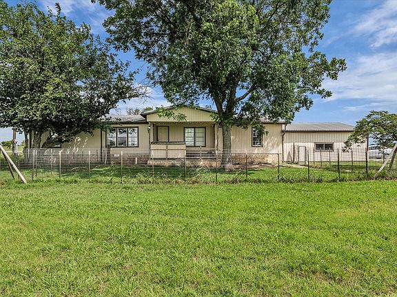 4th image of 1524 County Road 1107b