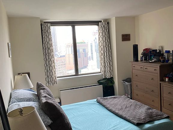 4th image of 630 1st Ave APT 23G