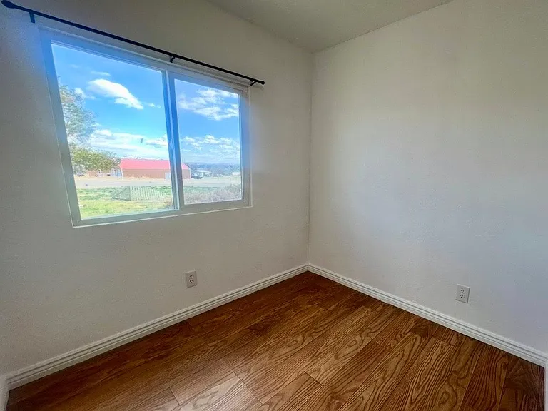 309 Oxford Dr — Photo 8