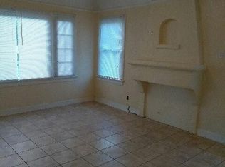 442 1/2 Walnut Ave, Long Beach, CA 90802