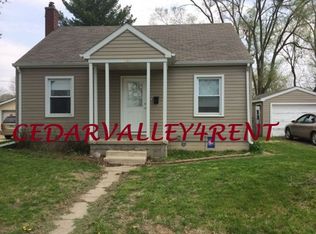 122 Thomas Ave, Waterloo, IA 50703