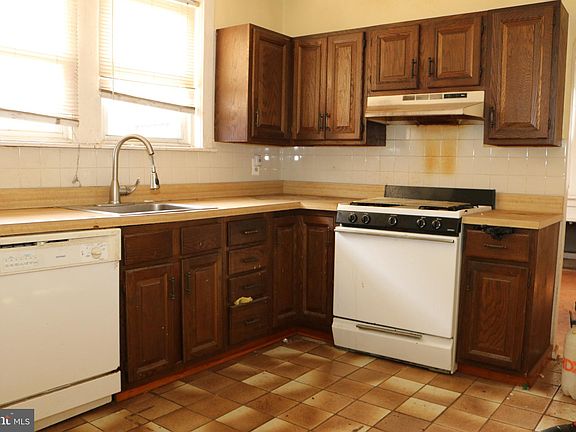 5th image of 9509-11 Frankford Ave