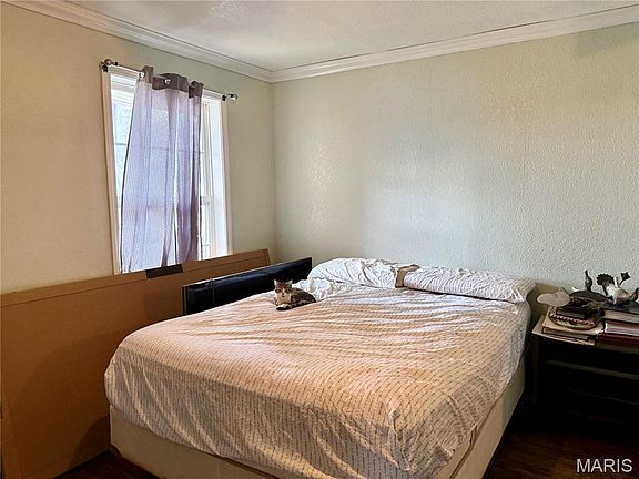 4th image of 206 S Lyons Ave