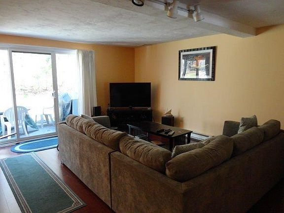 5th image of 44 Crescent Lane #44