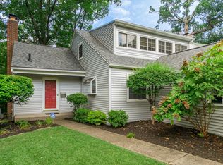 383 Walhalla Rd, Columbus, OH 43202