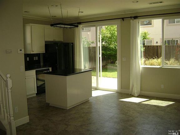 5th image of 1061 portifino Court