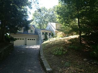 62 Baker Cir, Brookline, MA 02467