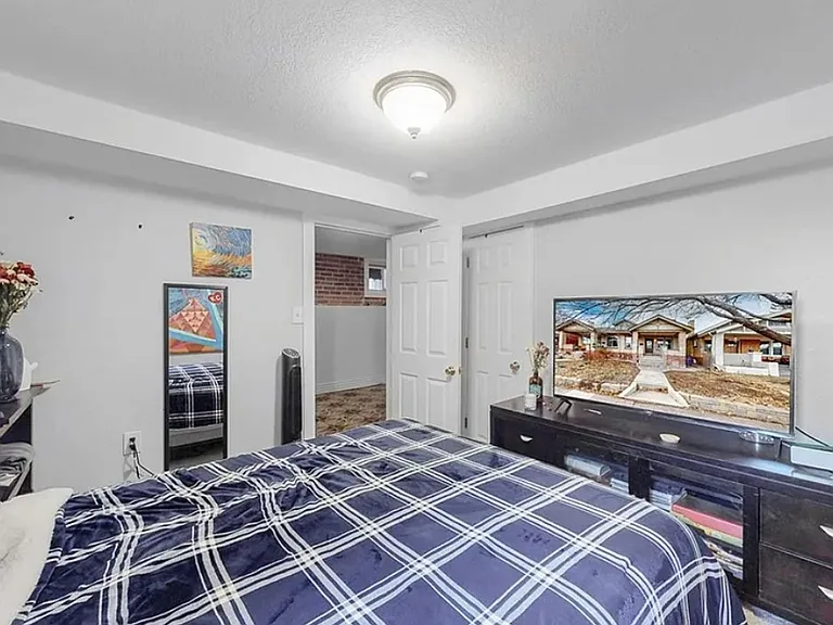 1426 Lowell Blvd — Photo 4