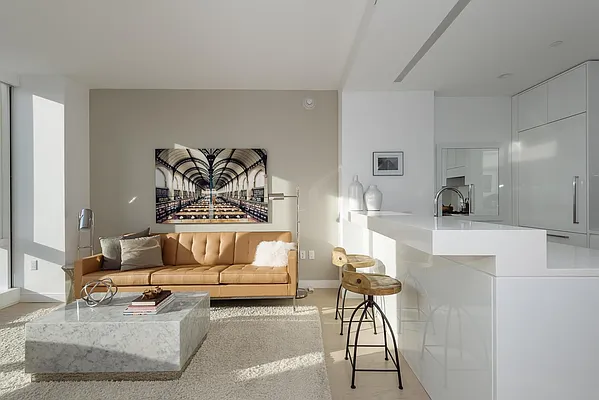 Rented by Douglas Elliman | media 19