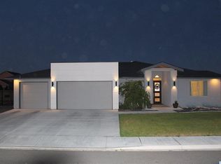 1364 Onyx Ave, West Richland, WA 99353
