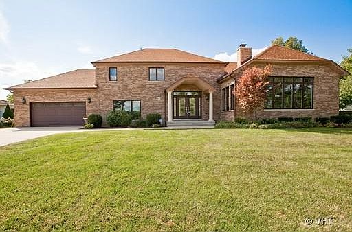 1st image of 171 Carriage Way Dr