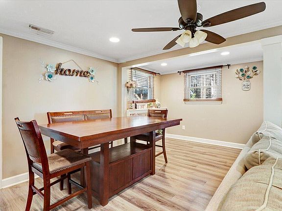 5th image of 415 Barbour Rd