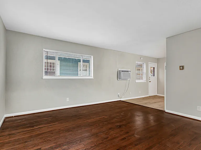 4916 Worth St #1 — Photo 3