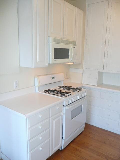 1st image of 1895 Chestnut St APT 1