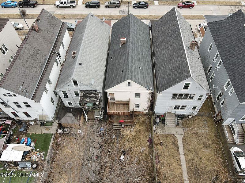 3rd image of 147 7th Avenue