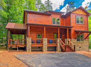 2818 Ridge Creek Cir, Sevierville, TN 37876