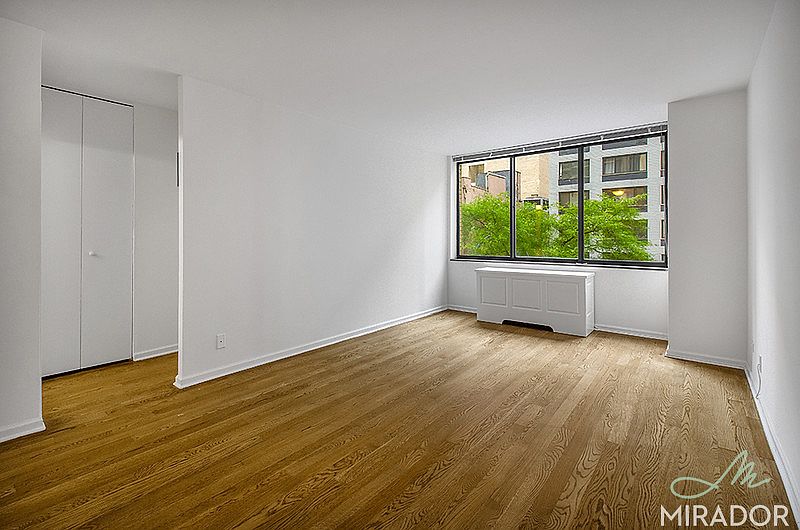 1st image of 245 E 44th St APT 4D