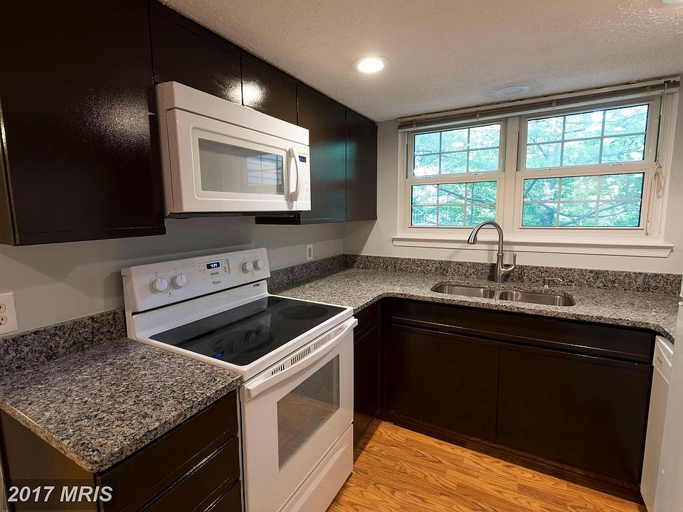 1st image of 3901 Golf Tee Ct #323