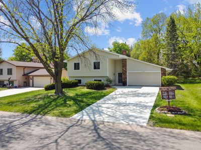 12115 Chesholm Ln, Eden Prairie, MN, 55347