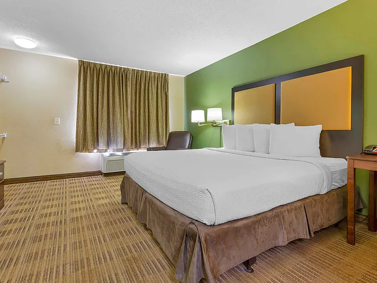 Studio Suite - 1 King Bed